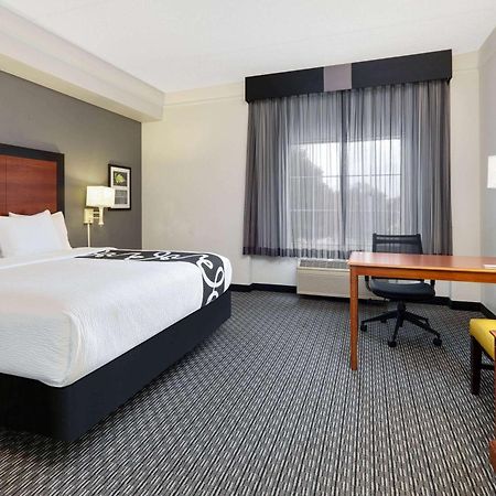 La Quinta By Wyndham Dallas North Central Dış mekan fotoğraf