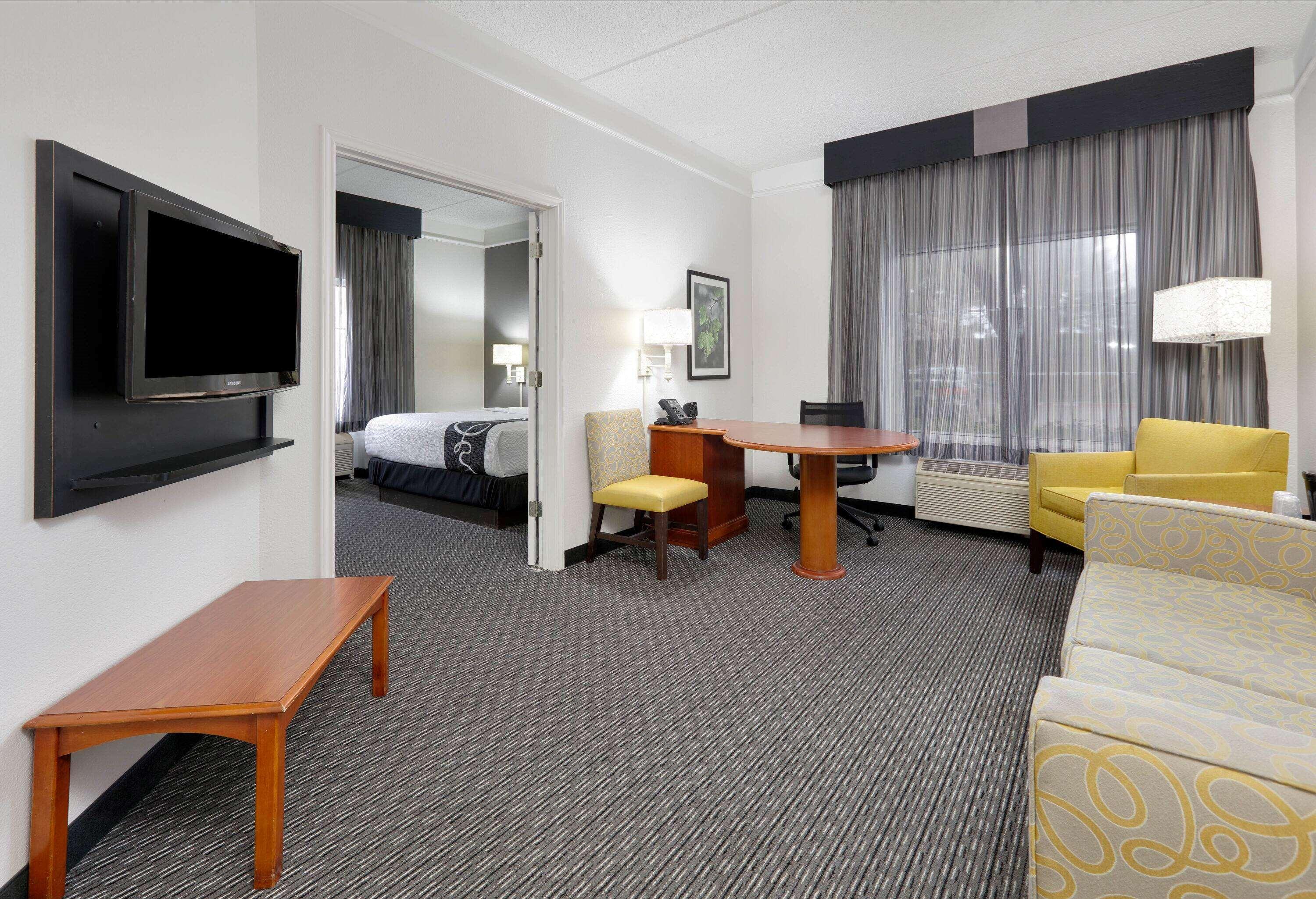 La Quinta By Wyndham Dallas North Central Dış mekan fotoğraf