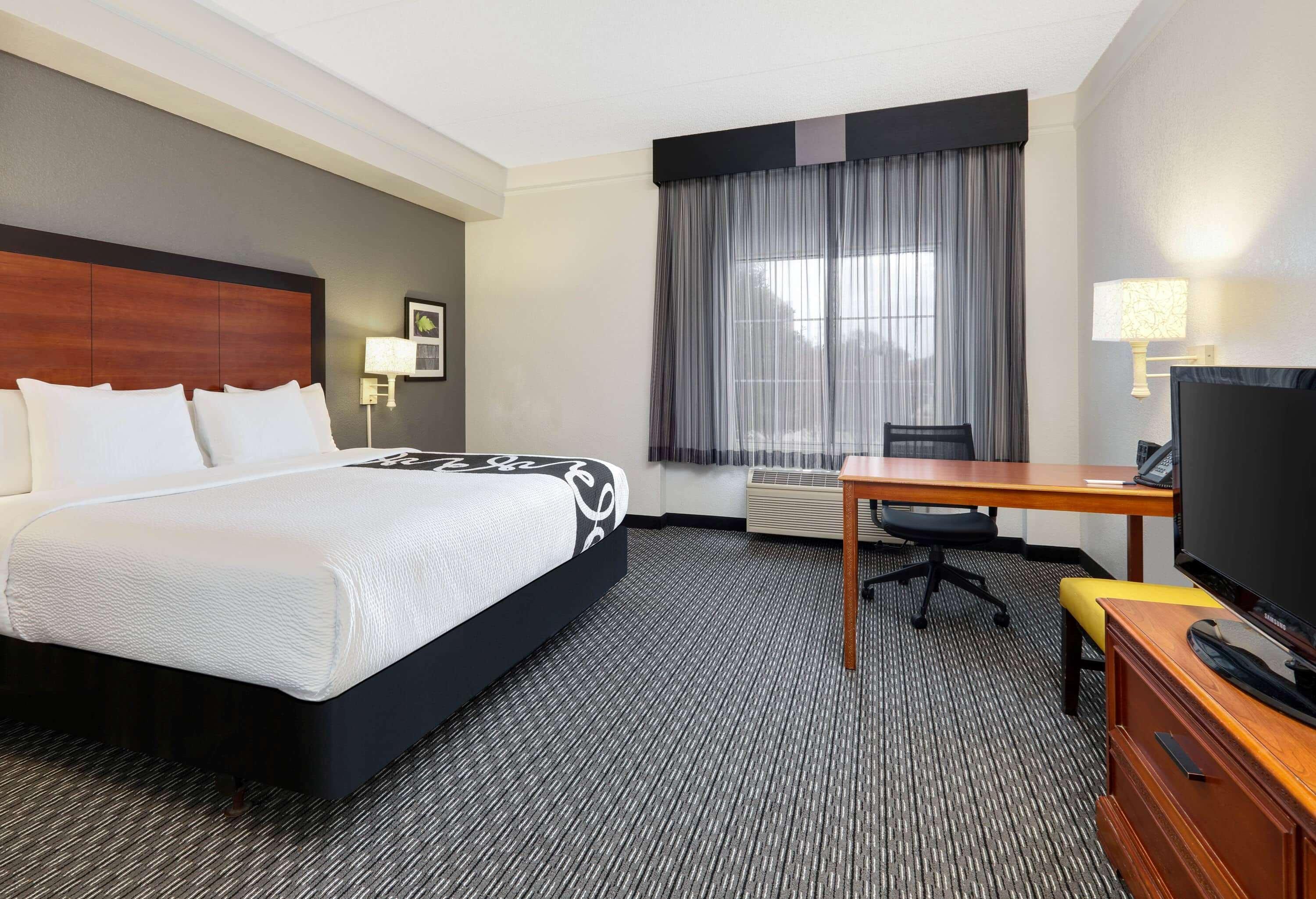 La Quinta By Wyndham Dallas North Central Dış mekan fotoğraf