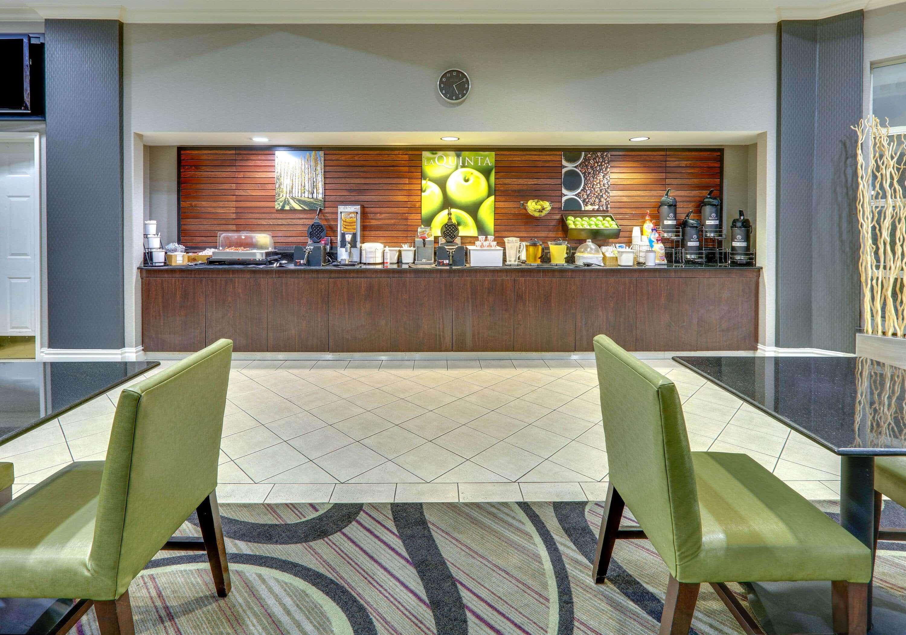La Quinta By Wyndham Dallas North Central Dış mekan fotoğraf