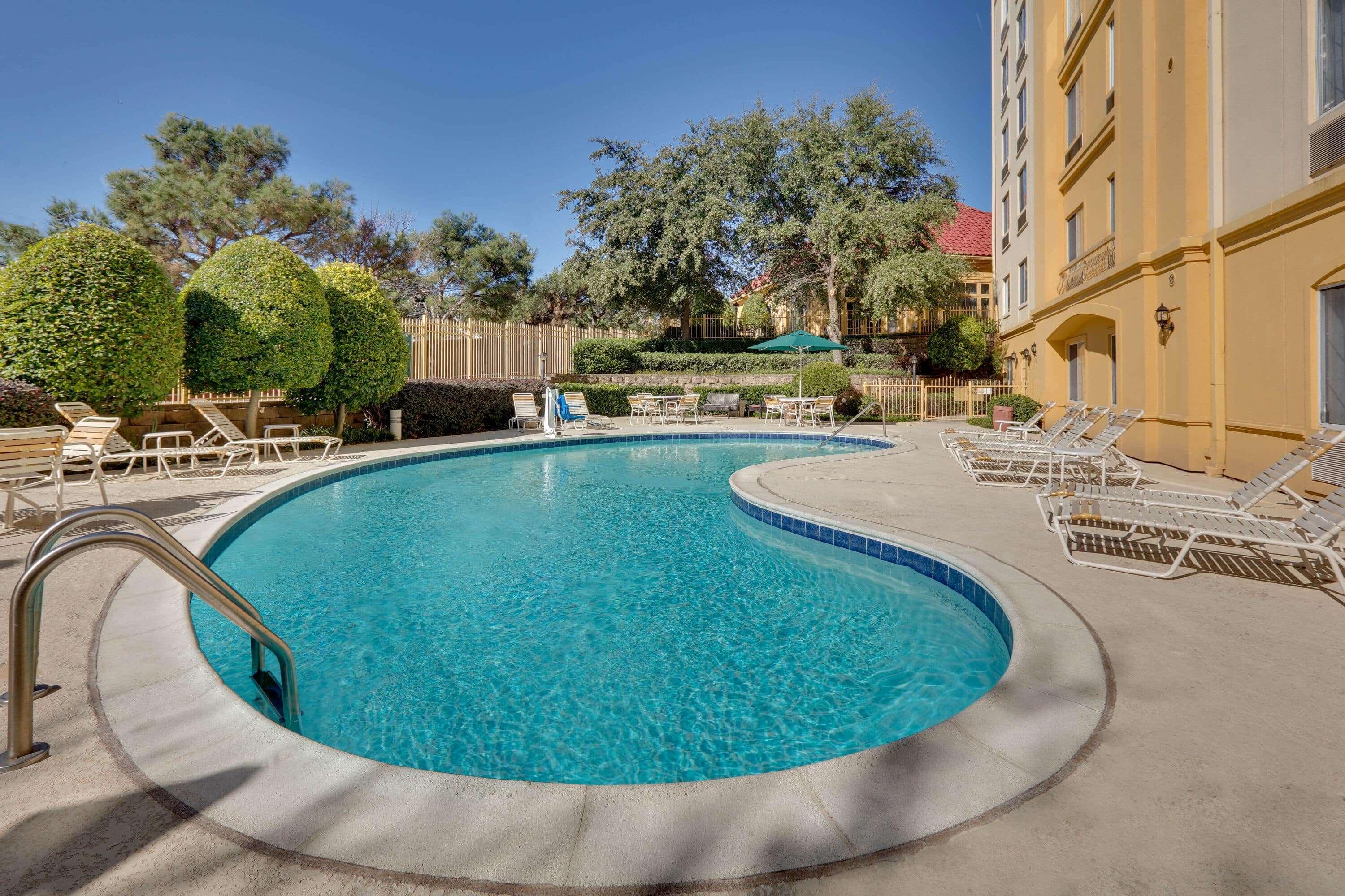 La Quinta By Wyndham Dallas North Central Dış mekan fotoğraf