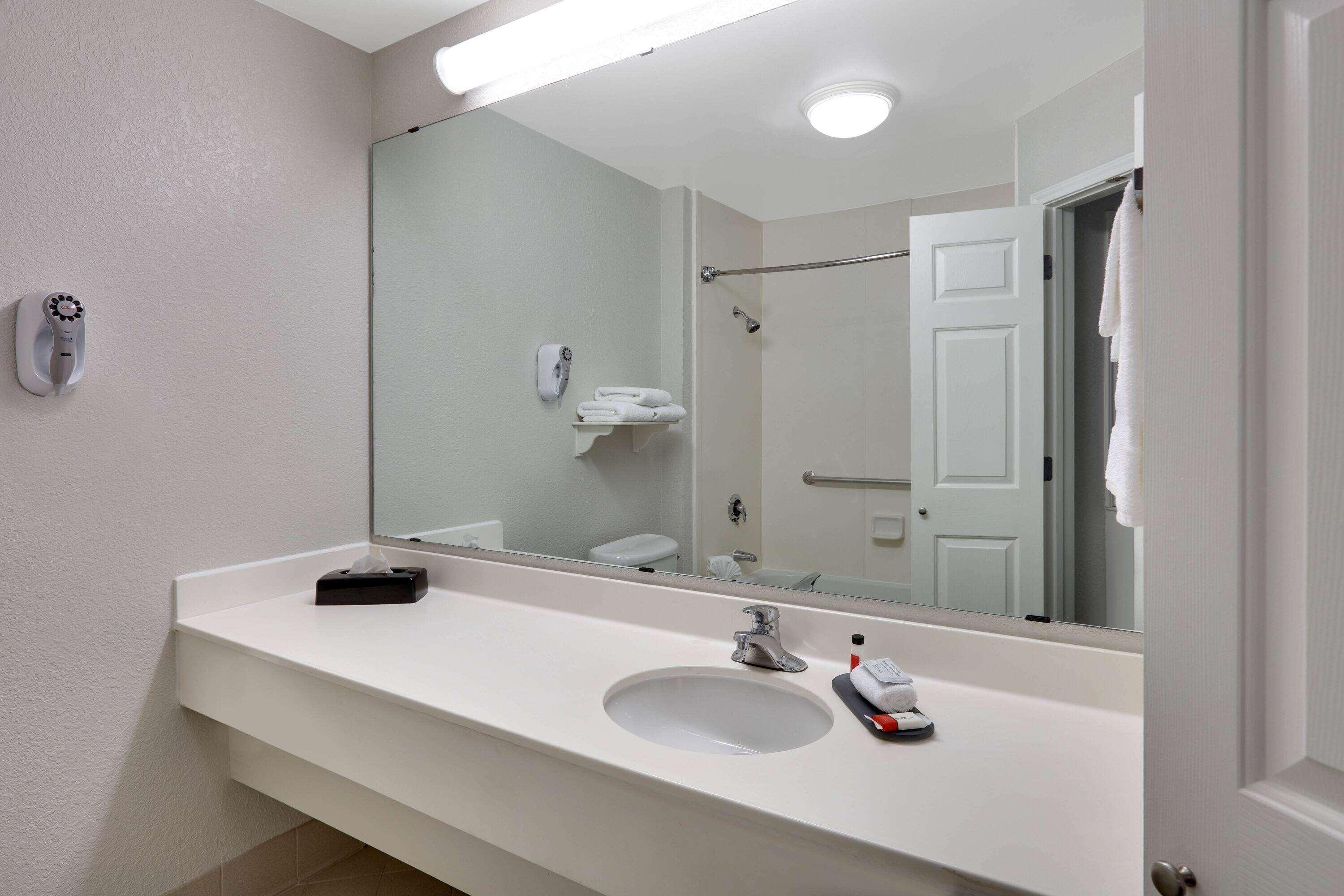La Quinta By Wyndham Dallas North Central Dış mekan fotoğraf