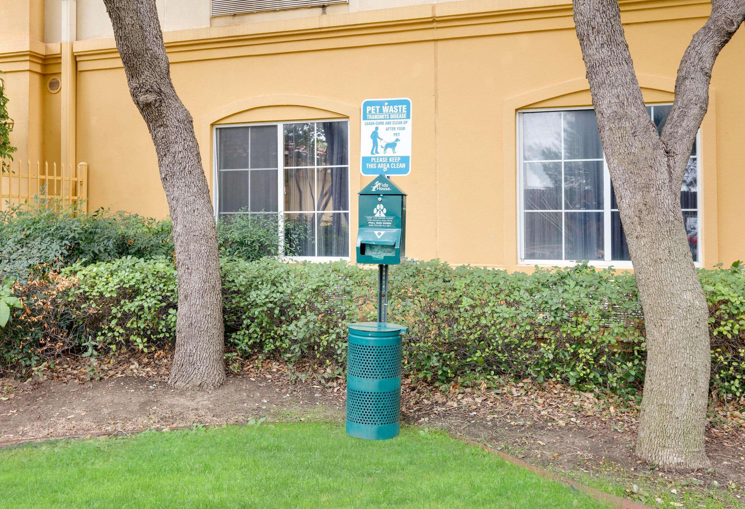 La Quinta By Wyndham Dallas North Central Dış mekan fotoğraf